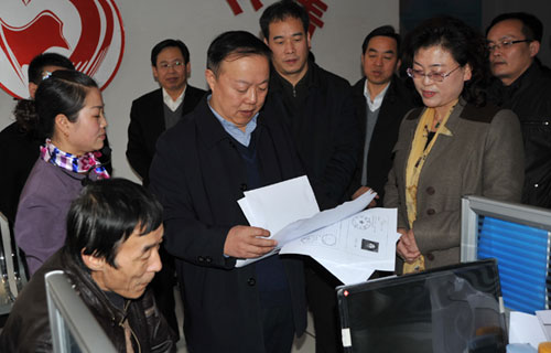 王晓斌带领省纪委第六调研组到铜川检查调研"三问三解